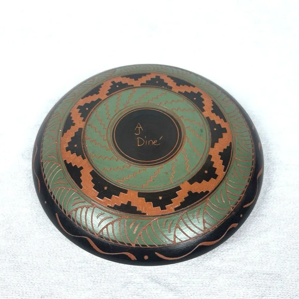 Vintage Dine Navajo Handpainted Etched Geometric Pattern Seed Pot 6